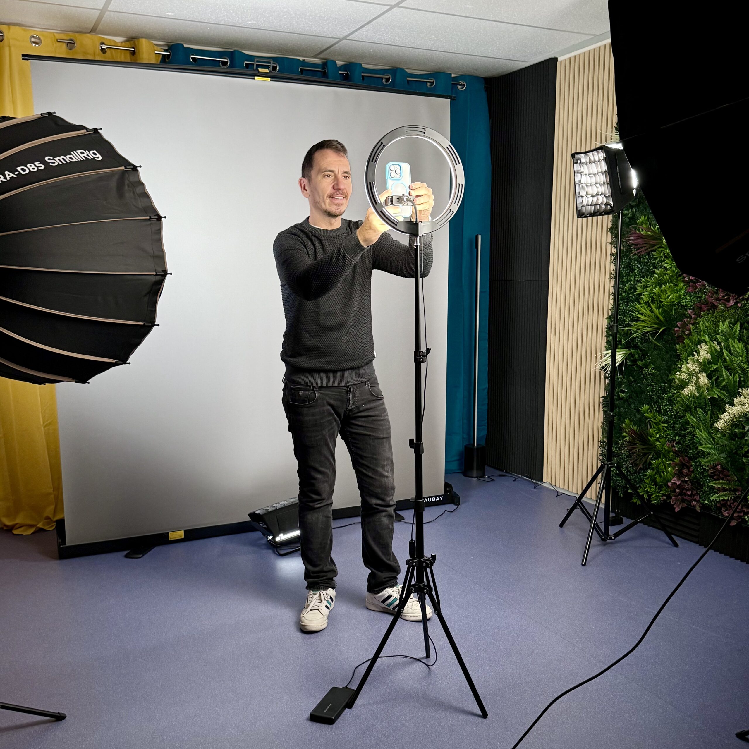 réglages vidéo et lumière studio vidéo fond gris